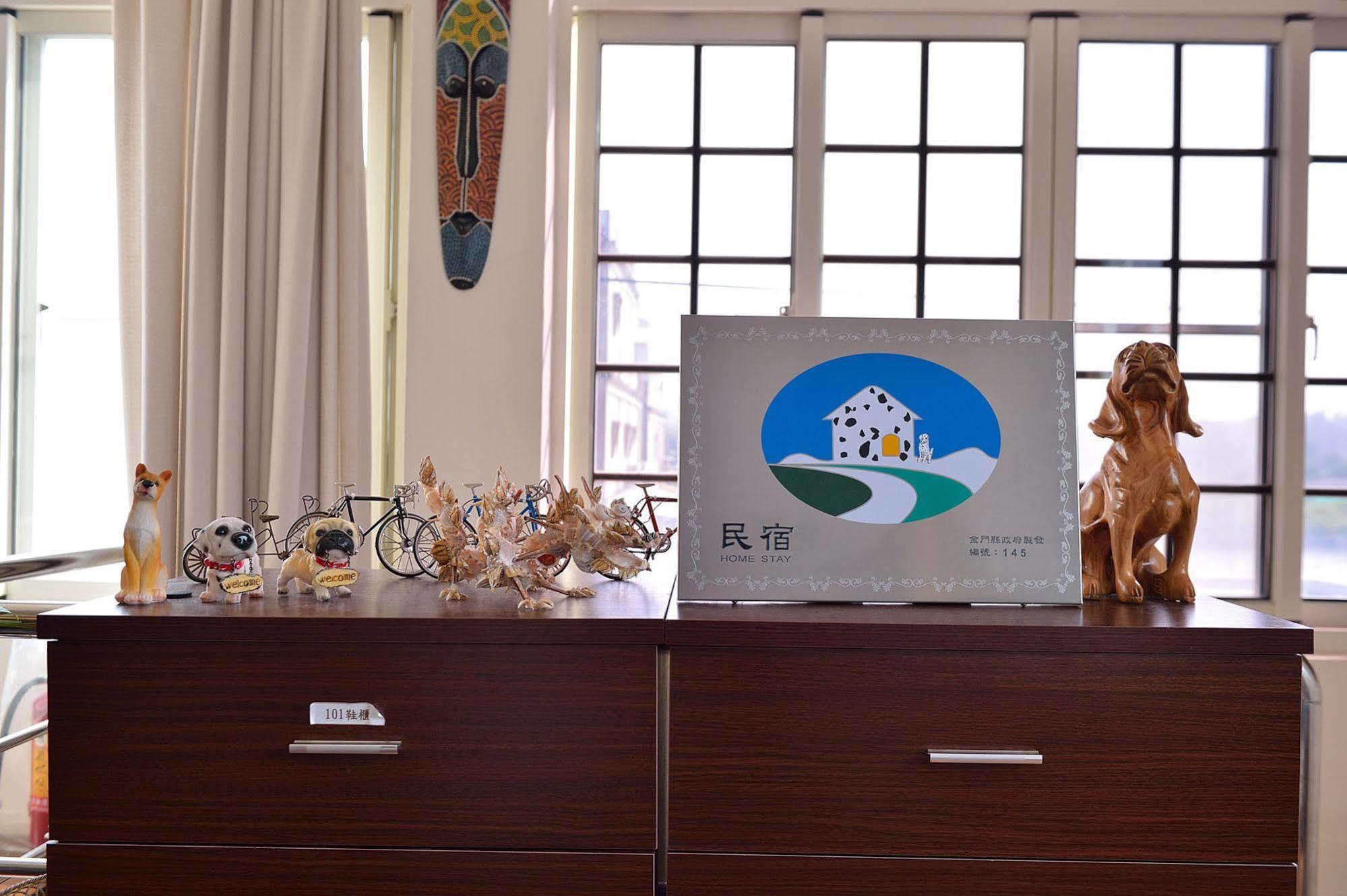 Ding Ding Homestay Цзинху Екстериор снимка